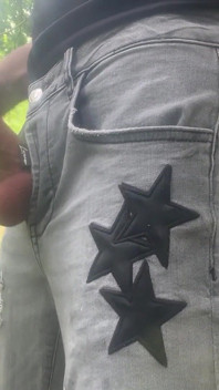Huge Cumshot Outdoors in the Jeans Mmmm