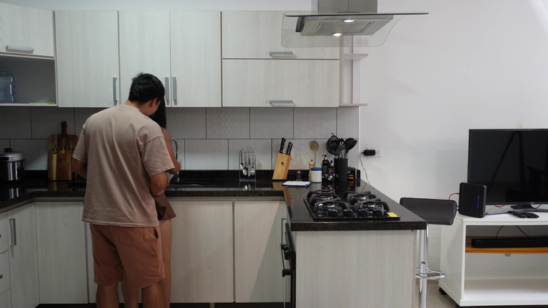 dayav: 我最好的朋友的男朋友的狂野性爱让我颤抖