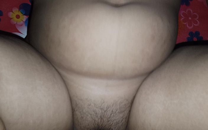 Dhaka studio: Riya Moni seksvideo