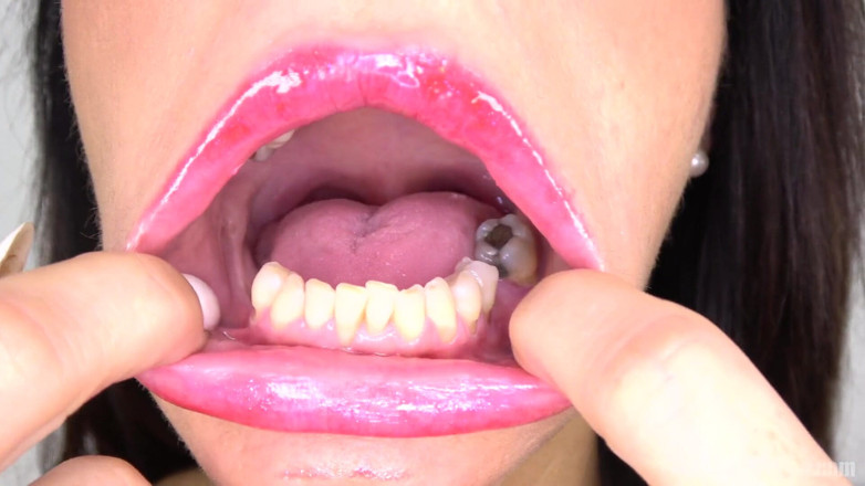 Inside My Mouth: คลิปเฟติชปากกับ Valentina Sierra