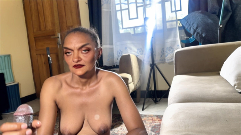 BongoXXX: Babička Je Šílenější, Než Jsem Si Myslel