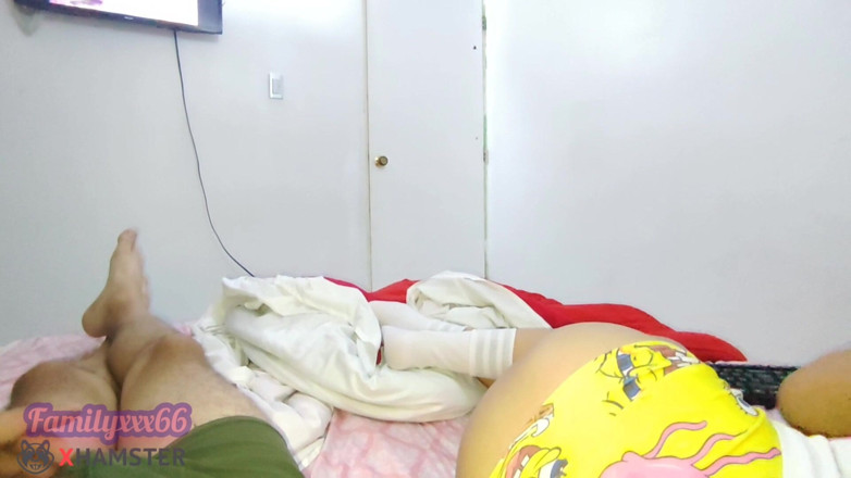 Teen sex 66: Möchten Sie einen film sehen? oder besser einen mit happy...