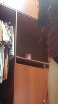 Latina Panas Mendapat Kacau Di Lemari Kakak Tirinya