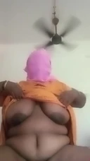 Bedroom: Indian BBW Pussy Fingering