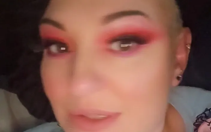 Livie Blainn: Just Wait Til You See Tonight's Look....