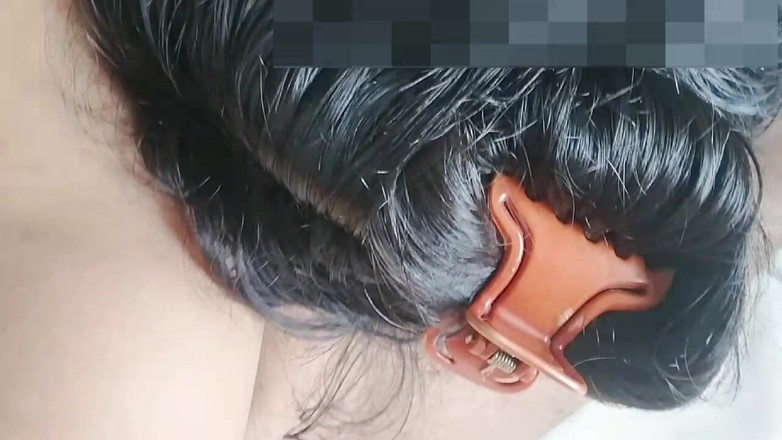 Jesmin18: Sexy cuñada cabalgando en mi polla dura después de mamada