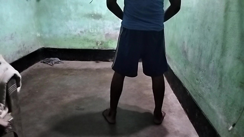 Desi Tits: Bhangadesi homovriendin ontmoet India West-Bengaalse jongen die haar pik Desi...