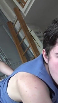 Transboy muda dengan twink