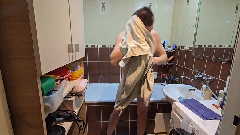 Fap_man93: Terapie horkou vodou - soukromá sprcha chlupatá chlapa po práci