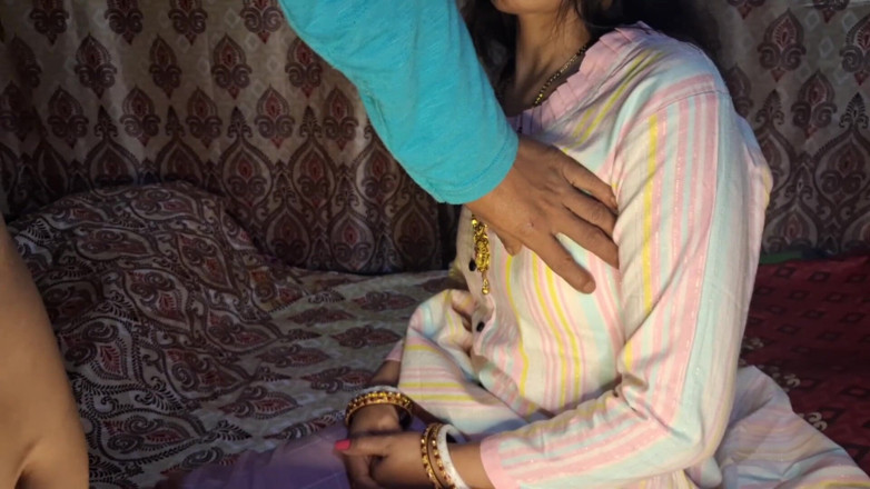 Pure Organ0: Fată din satul Indiancă desi cu pizdă strâmtă prima dată...