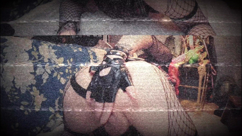 Tiffany Ciskiss: Tiffany Ciskiss, fille au cul, se fait baiser, érotisme anal, partie 2