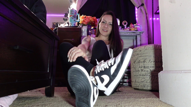 Raven Willow: Závislá na My Nikes