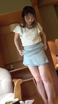 Resort escape con Kanoka, una mujer casada de 42 años - 1