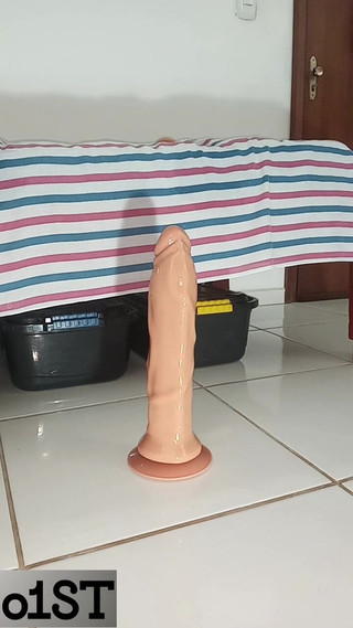 O1ST: あなたの精液を垂らす私のお尻