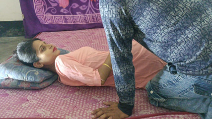 Easypron: Yeni Hintli ateşli yenge parnita odada seks yapıyor