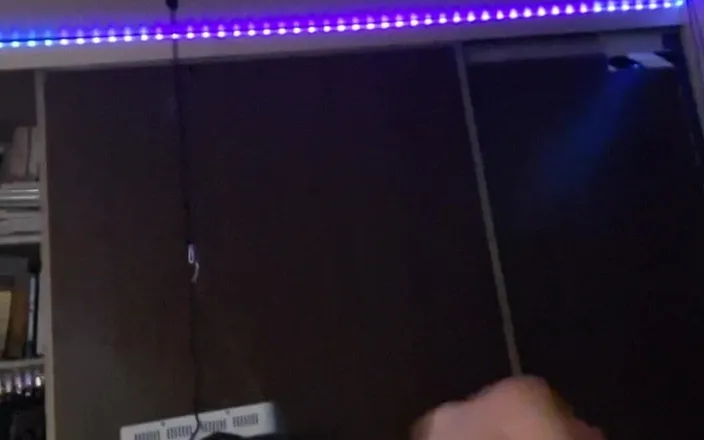 Robert48569: Masturbation