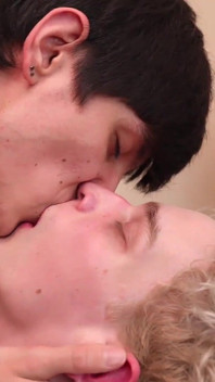 Southernstrokes Oliver Willson dan Alex Rose