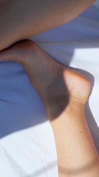 Plaisir sexuel en plein air, femme blonde mature