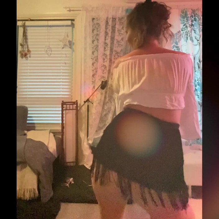 BambiAmbita: BambiAmbita and her truly sexy salsa hour