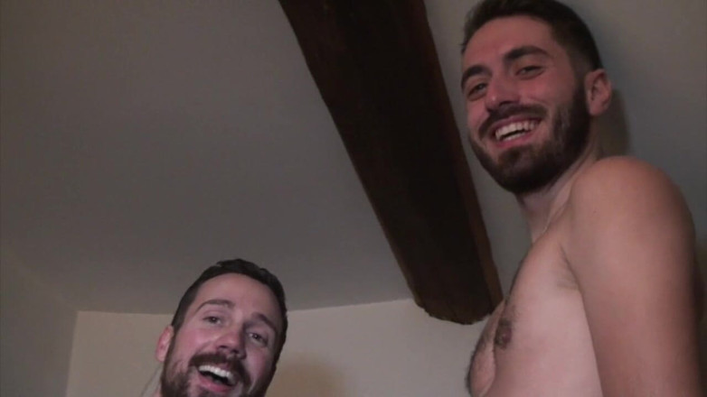 USED BAREBACK BY PORNSTARS HUGE COCK: Jimmy wurde von Mika zum sexspaß gefickt