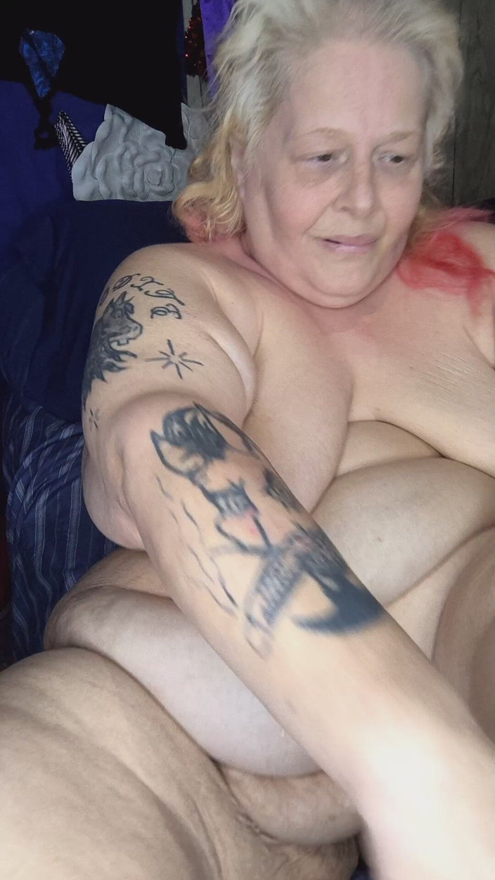 HerculesnVENUS: Open Wide Bitch Cumming Inside