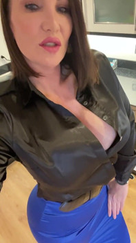 Stepmommy Knows Best Suck on Stepmommy's Tits