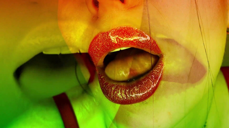 Goddess Misha Goldy: The most mesmerizing red lipsticks over you