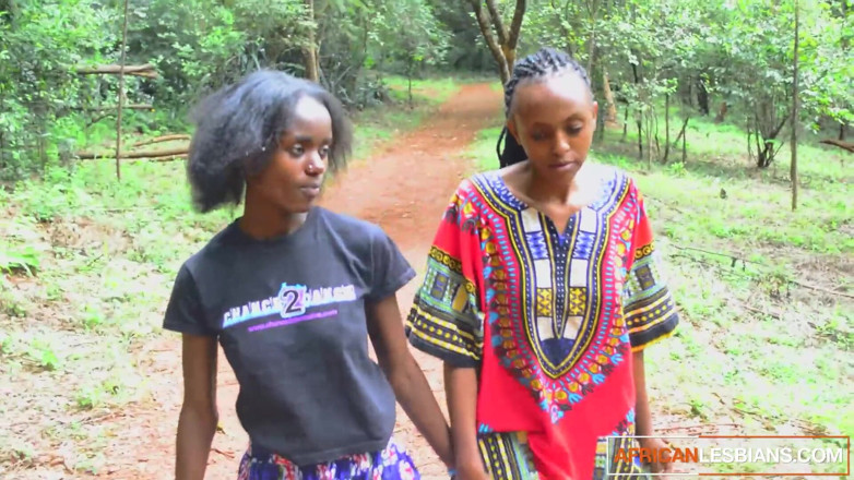 African Lesbians: Amateur African Ebony Lesbians Eating Pussy and Squirting!