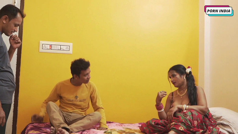 Porn India Studio: Horny Desi Aunty Wants to Fuck