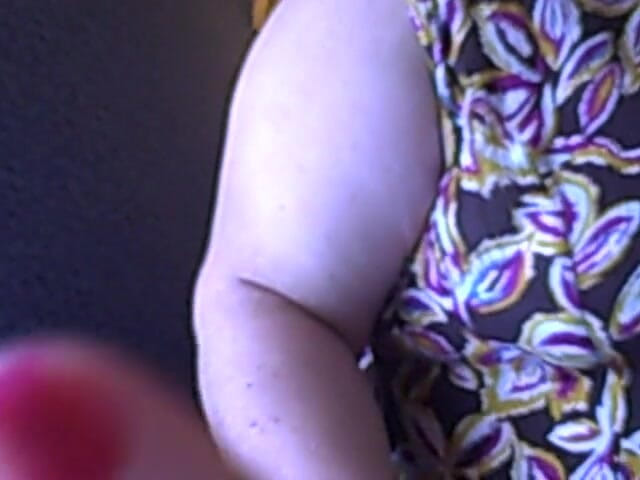 BBW nurse Vicki adventures with friends: Naneste pro vás ruční krém a červený lak na nehty