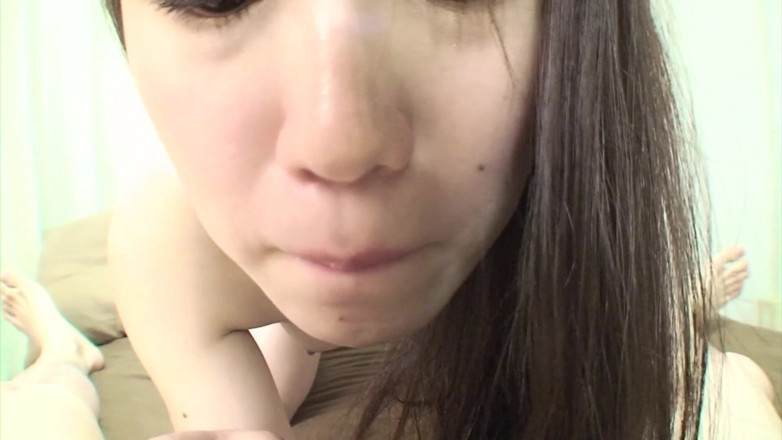 Japan Lust: Yui yapay penise biniyor ve parmaklanıyor