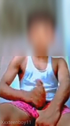 Xxxteenboy11: Masturbace a koupelna