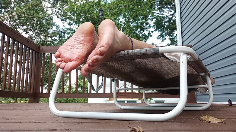 Midsouth Foot Fetish: Que penses-tu de mes pieds masculins mous