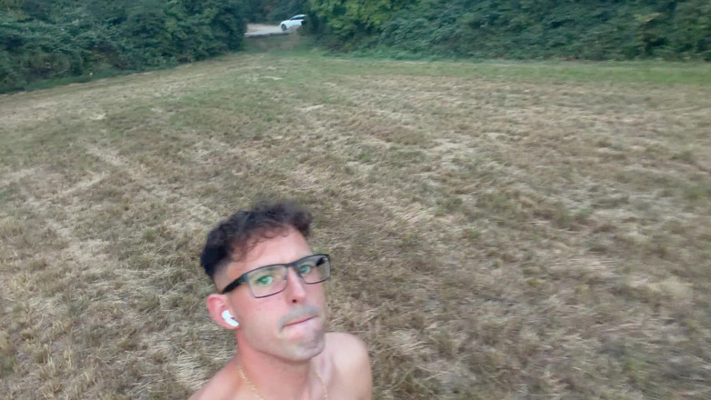 Twinkboy82: Německý chlapec si honí nahý venku a stříká