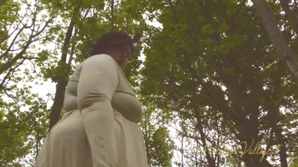 Mxtress Valleycat: Sanguine giantess walks you in the woods