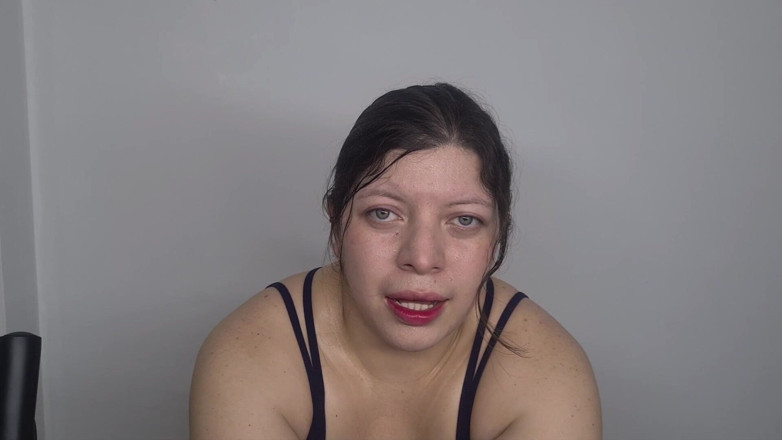 Alice H: Sweat Fetish Sweaty Face