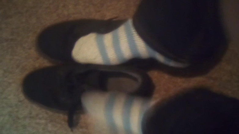 LilTaste: Chaussures de robe noire et chaussettes coquines mignonnes et dénudées (pas...