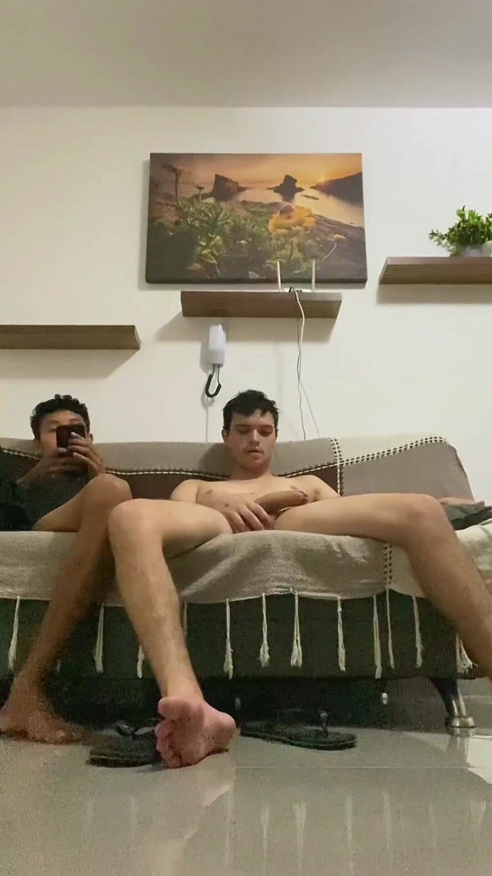 Lukeh: İnce Kalın Penis Beyaz Poposu Atıyor Amatör Eşcinsel