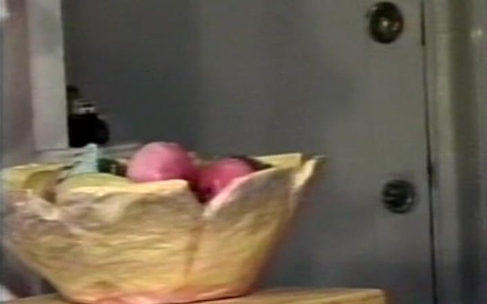 Gay RetroX VHS: Un intenso ragazzo che fonde la carne # 8