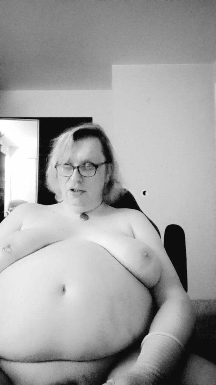 Princess Udders: Цицьки в рваних панчохах - довгий телефон 1 на 1 в b&amp;w