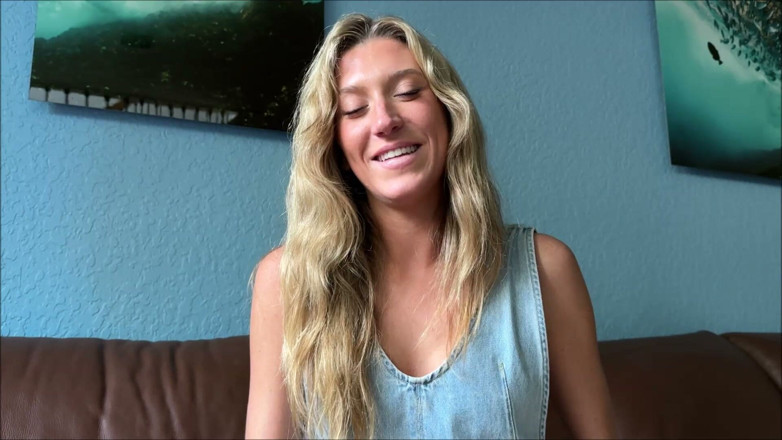 Alex Adams: Maschiaccio migliore amica dimostra che non è una lesbica - Addison vodka -...