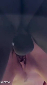 Bedekt Met Sperma in Een Harde Mega Gangbang
