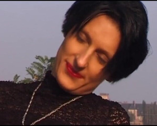 Deutsche Camgirls: 来自德国的素人女郎在户外玩弄她的阴户