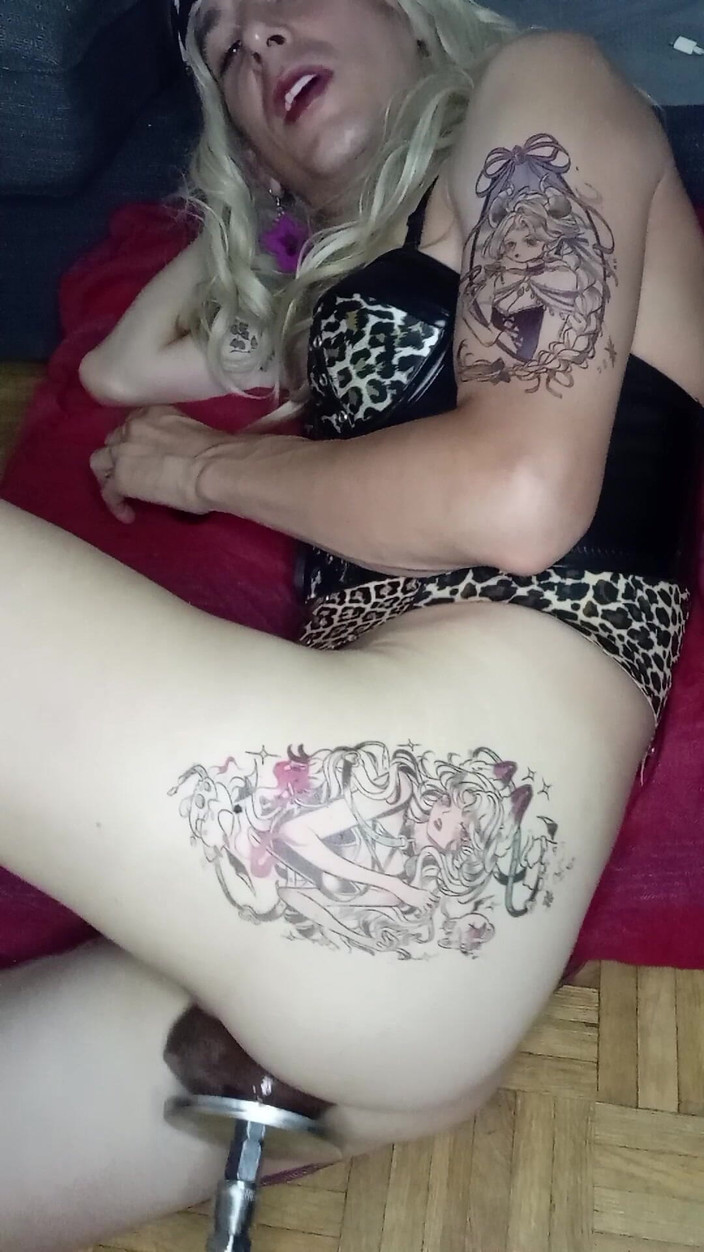 Penelopene27: Penelope Crossdresser Sexuální Stroj