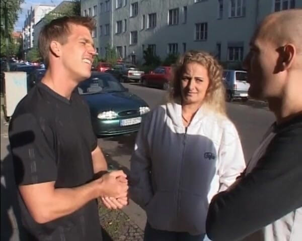 Deutscher hardcore: Big Ass German Blonde Rides Big Dick