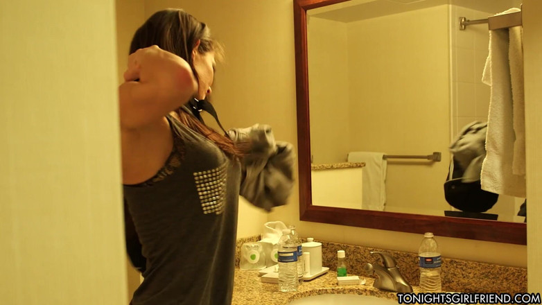 Tonight's Girlfriend: Jenni Lee