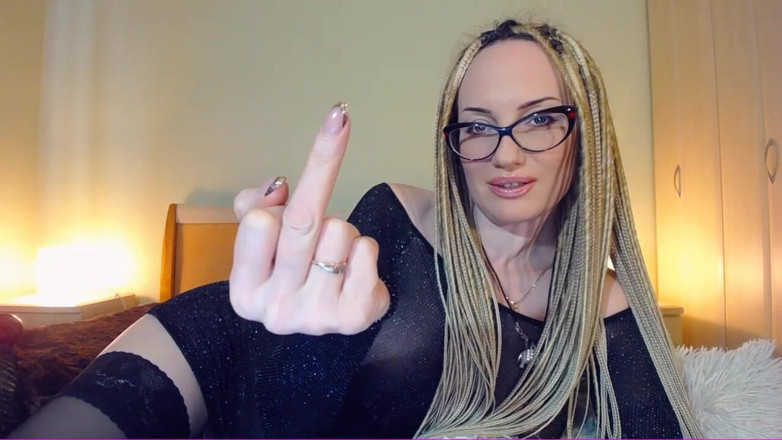 BadAssBitch: Virgen perdedora humillación