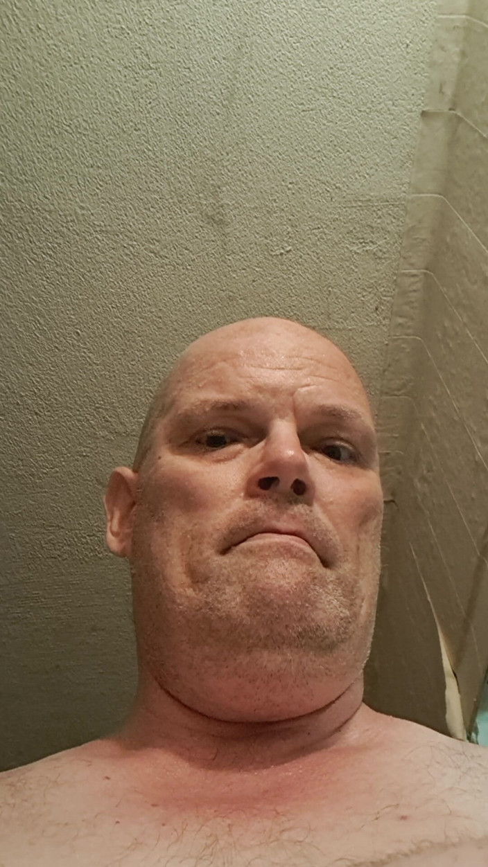 Fickspecht: Who Feels Like a Basement Fuck with the Slut