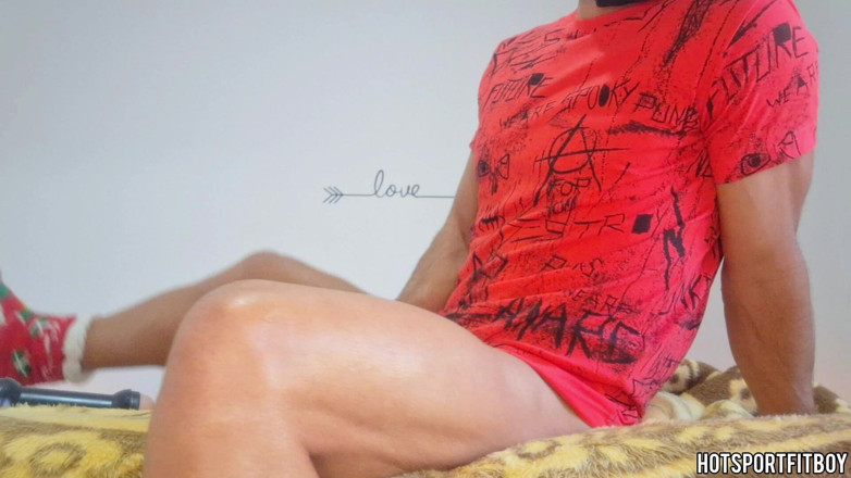 Hotsportfitboy: Futai cu două fleshlights în șosete de Crăciun - spermă uriașă înăuntru și cur strâmt...