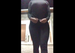 Dzaddy long strokes: MiLF con un gran culo fuma e mostra